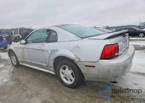 2000 Ford Mustang из США, поврежденный, VIN 1FAFP4048YF212126